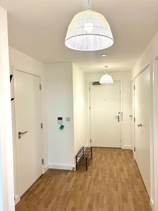 New Luxurious 2 Bedroom In East London!