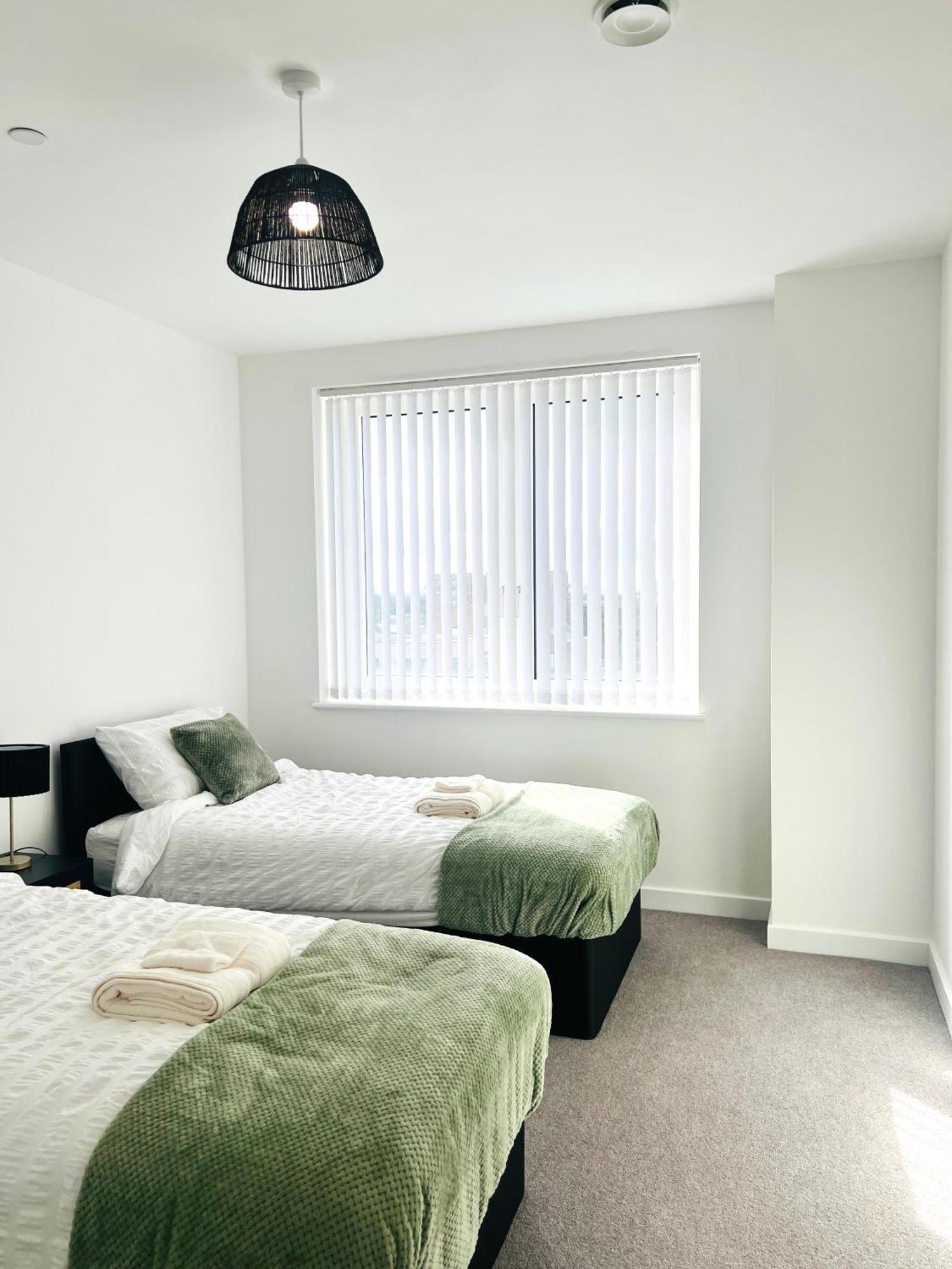 New Luxurious 2 Bedroom In East London!