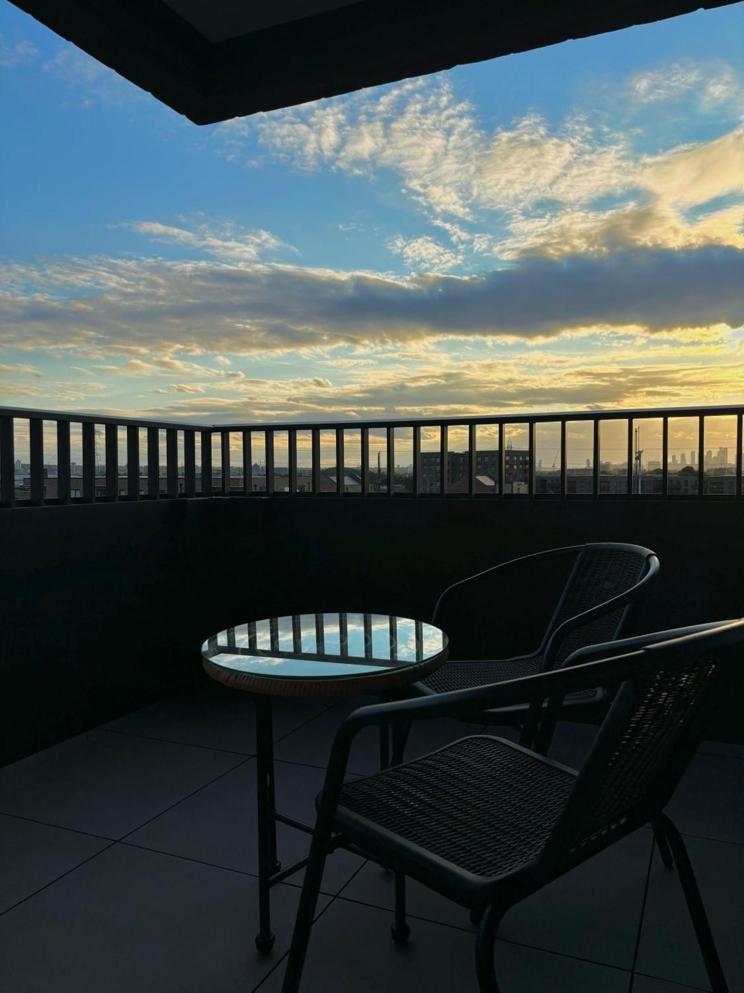 New Luxurious 2 Bedroom In East London! * Barking (Greater London)